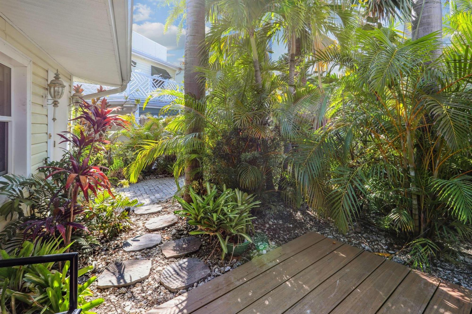 Coconut Paradise St. Pete Beach Εξωτερικό φωτογραφία